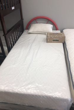 TWIN MEMORY FOAM SET / NEW