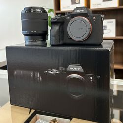 Sony a7 IV Mirrorless Camera with 28-70mm f/3.5-5.6 II Lens