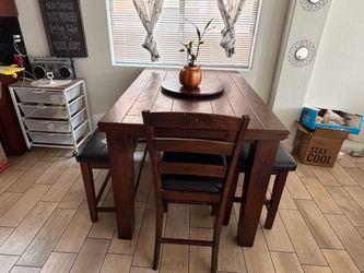 USED 2 SETS SOLID WOODEN DINING TABLE YOU MUST PICK UP $250 OBO PER SET