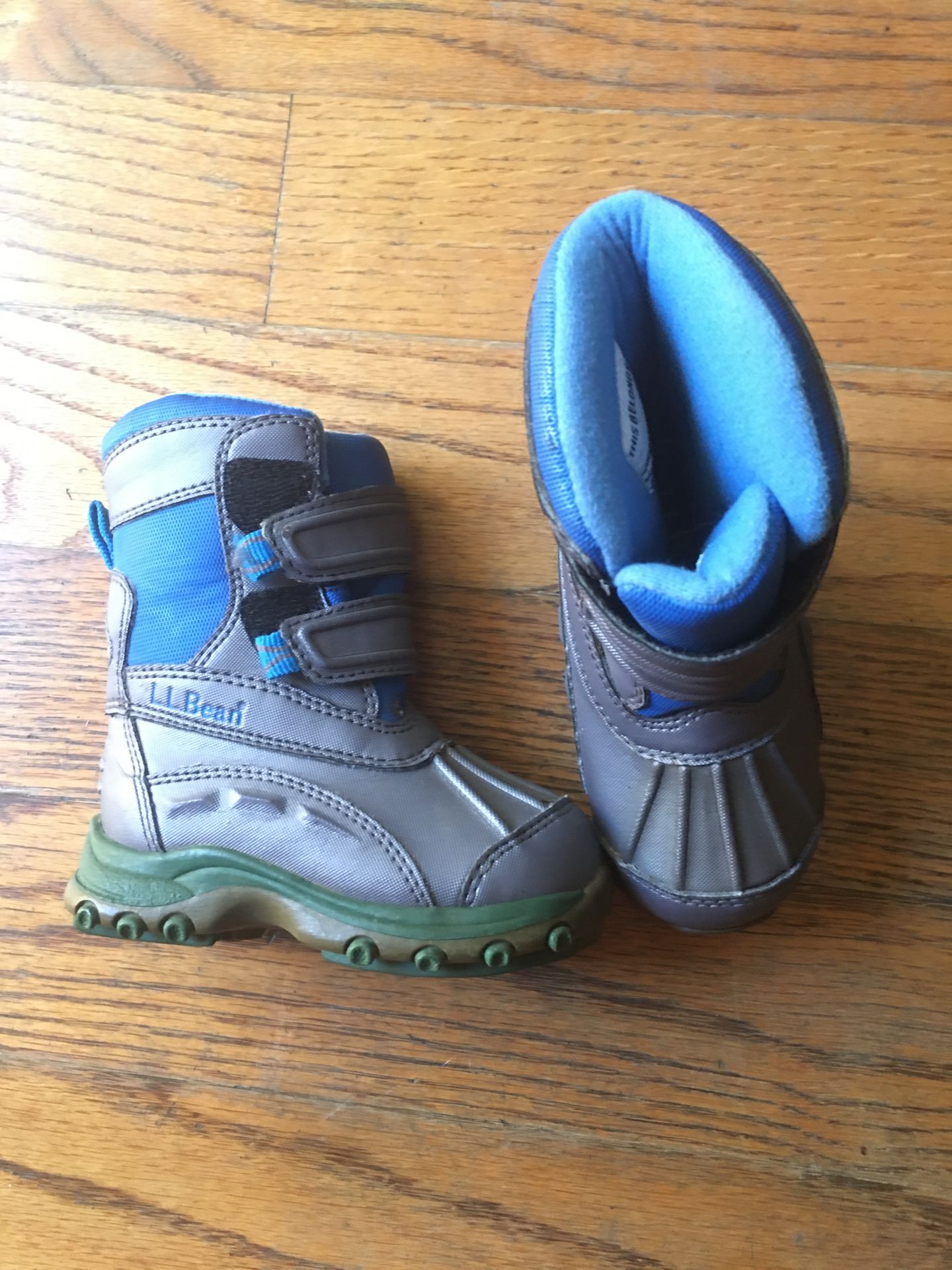 LL Bean Snow Boots for toddlers size 5