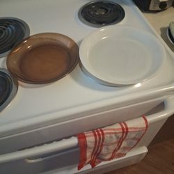 Two Pie Dishes 9" And 7"