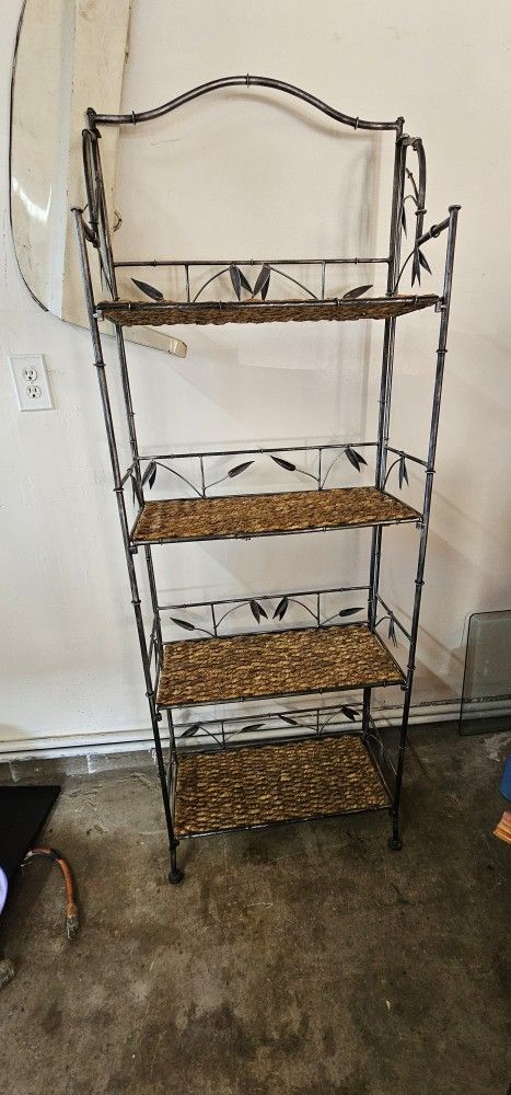 Foldable Rattan Shelf