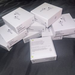 Apple AirPods 4 ANC