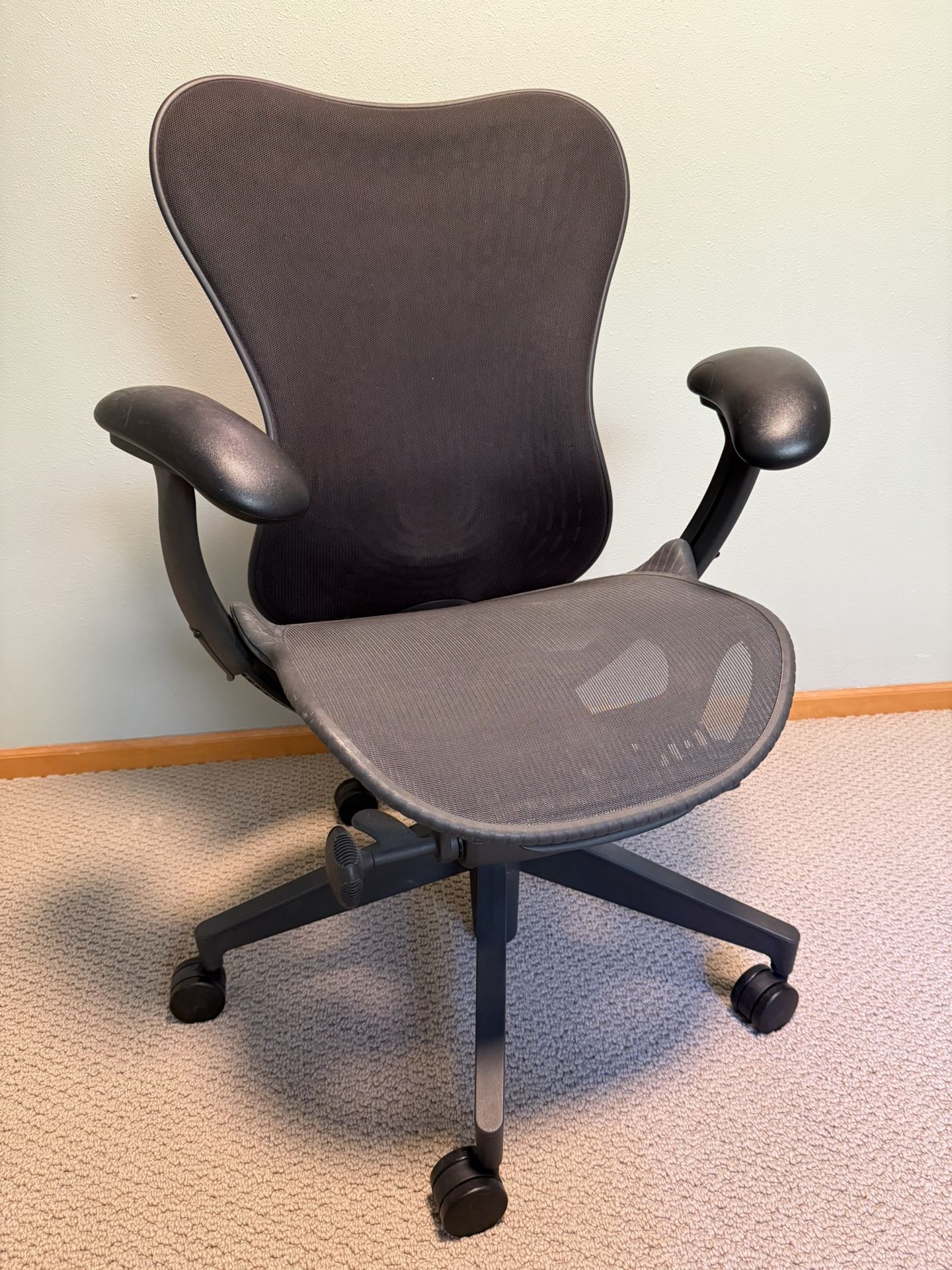 Herman Miller Mirra 2