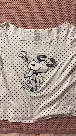 XL - Snoopy black and white polka dot shirt