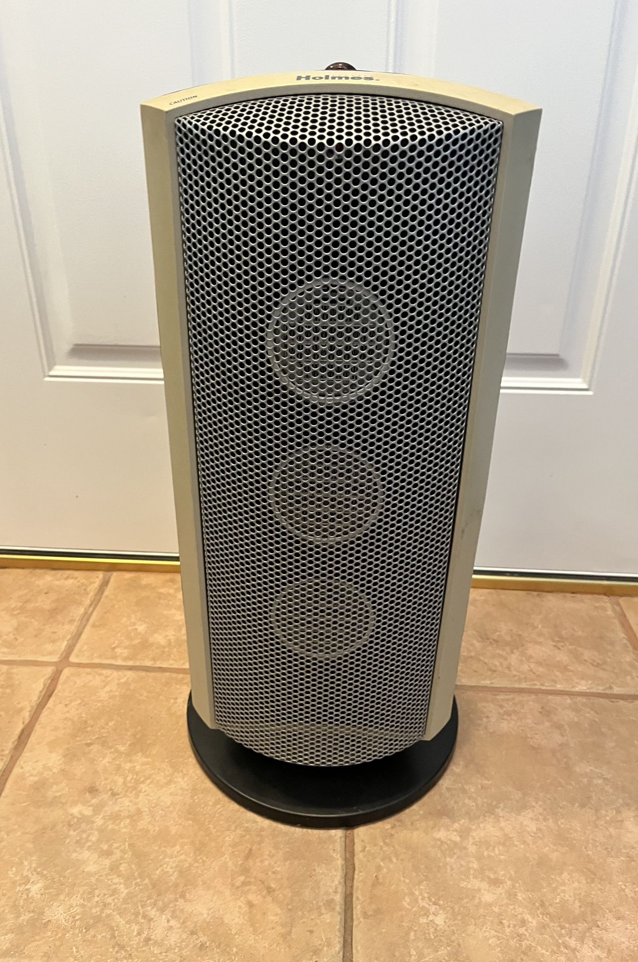 Holmes tower space heater. Timer and temp control. Tested and working condition