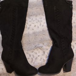 DSW Wide Calf Black Knee High Boots size 7