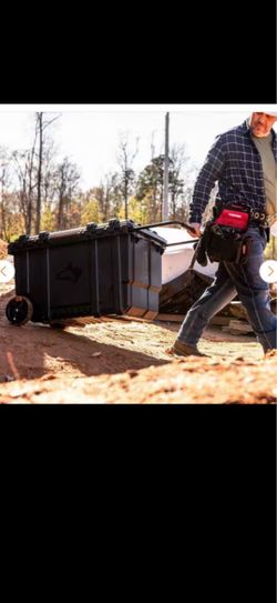 Husky large rolling toolbox