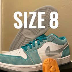 Jordan 1 Low SE emerald
