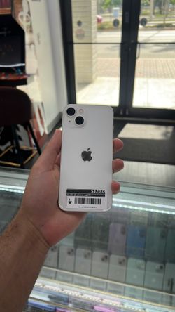 iPhone 13 128GB (Unlocked)