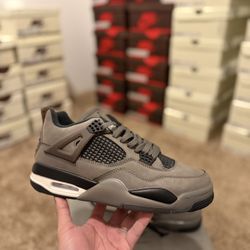 Size 9 Cavesstoonneee Lookin Ahh Jordan 4s ;) 