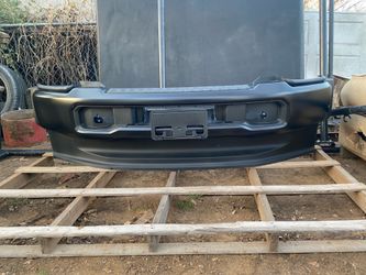 BUMPER NUEVO ORIGINAL PARA F250 F350 23-26