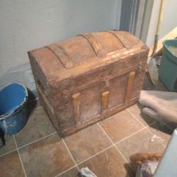 It's A Old Chest And It's Antique 