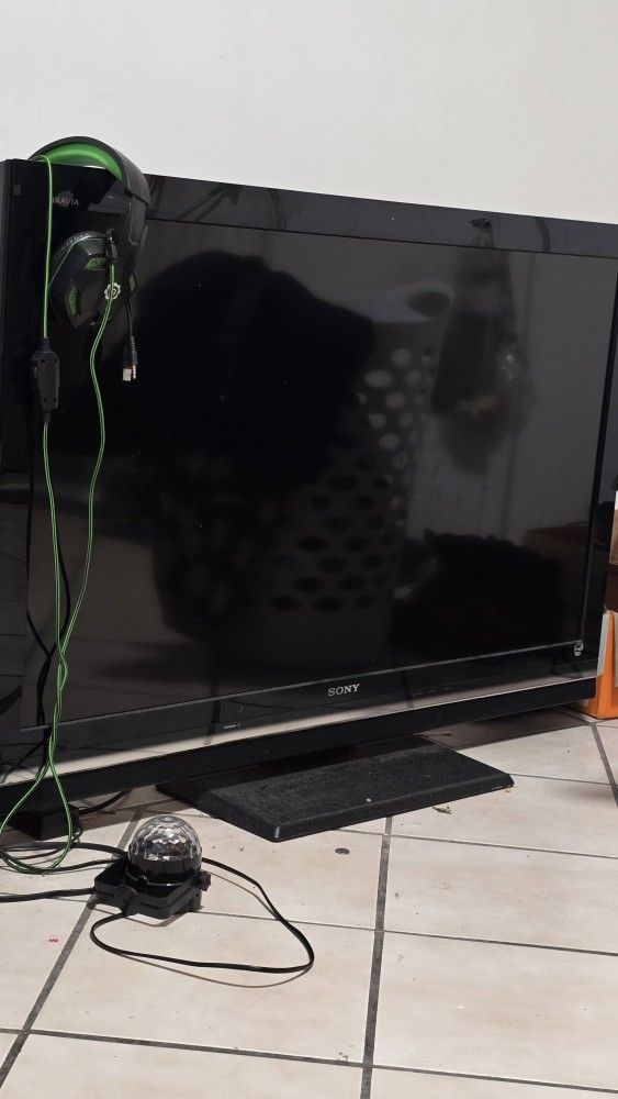 Sony BRAVIA 46"