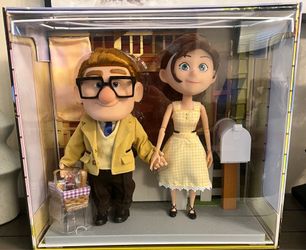 NEW IN BOX. DISNEY PIXAR UP ELLIE AND CARL 15th ANNIVERSARY LIMITED EDITION DOLL SET