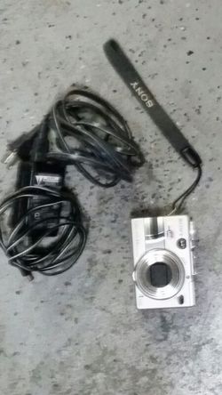Used sony camera ( need new lithium battery)