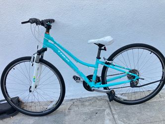 Trek. Neko. Women’s hybrid bike. 14 inch frame