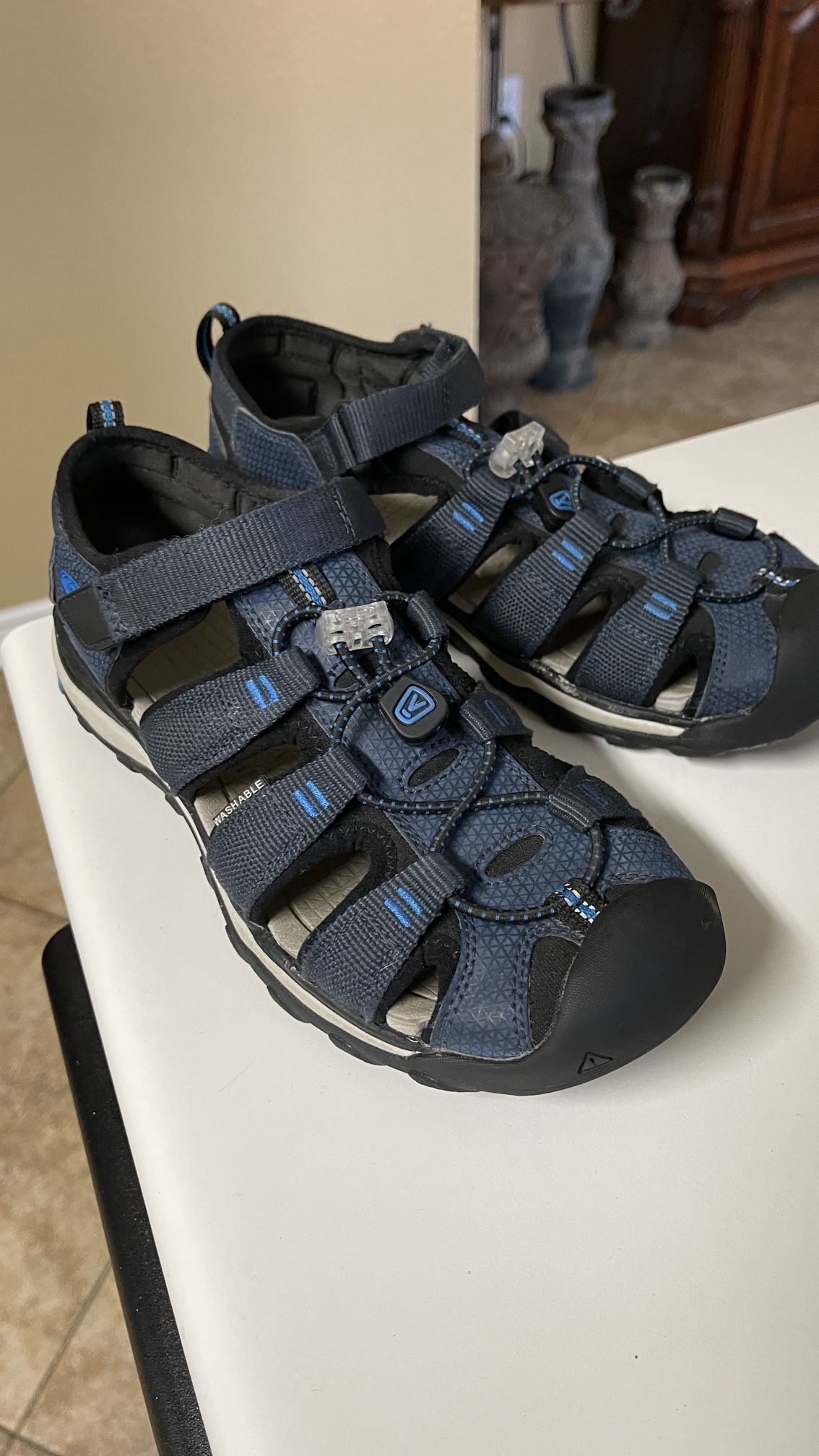 Keen Newport Big Kids Sandals Size 5