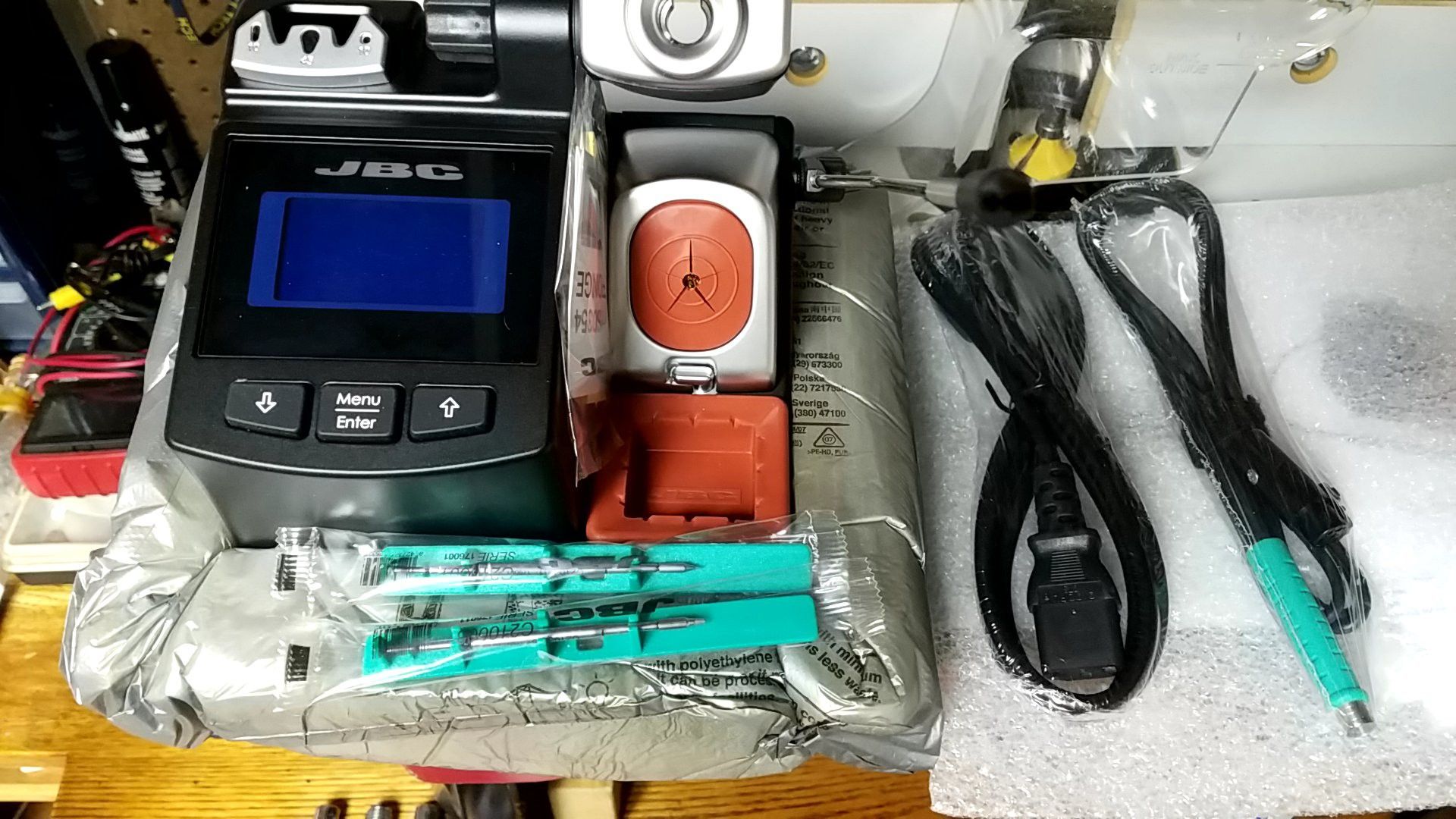 Brand new JBC soldering system