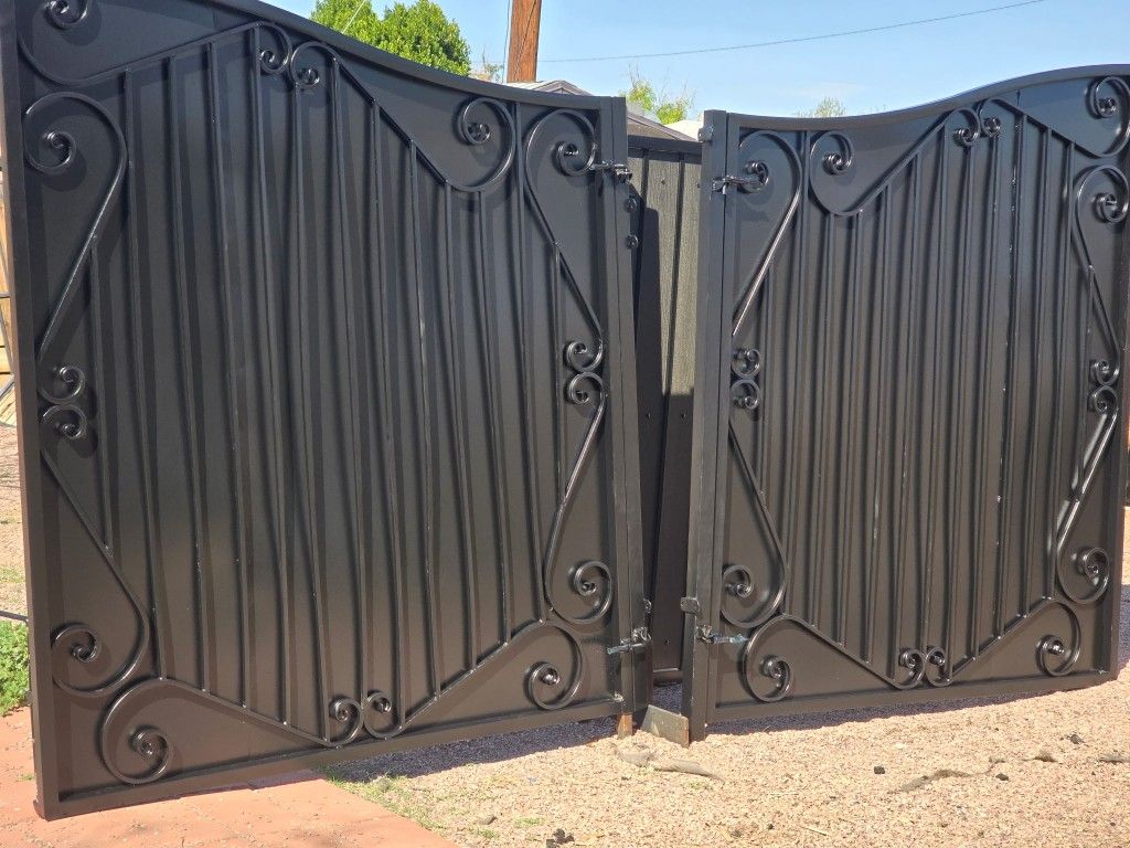 Gate