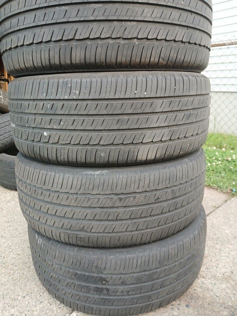 SET OF MICHELIN PRIMACY MXM4 TIRES SIZE 245 45 20