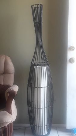 Lampara eléctrica de bambú