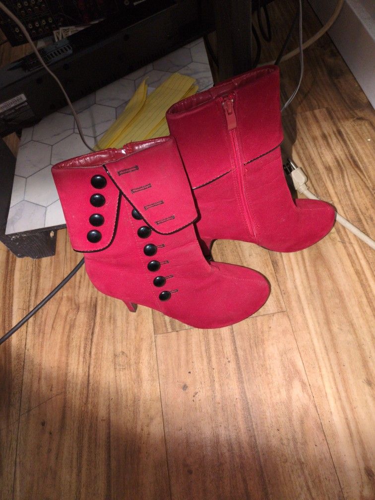 Red Stiletto Heel Hole Shoes