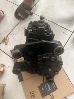 Power Steering Gear Box