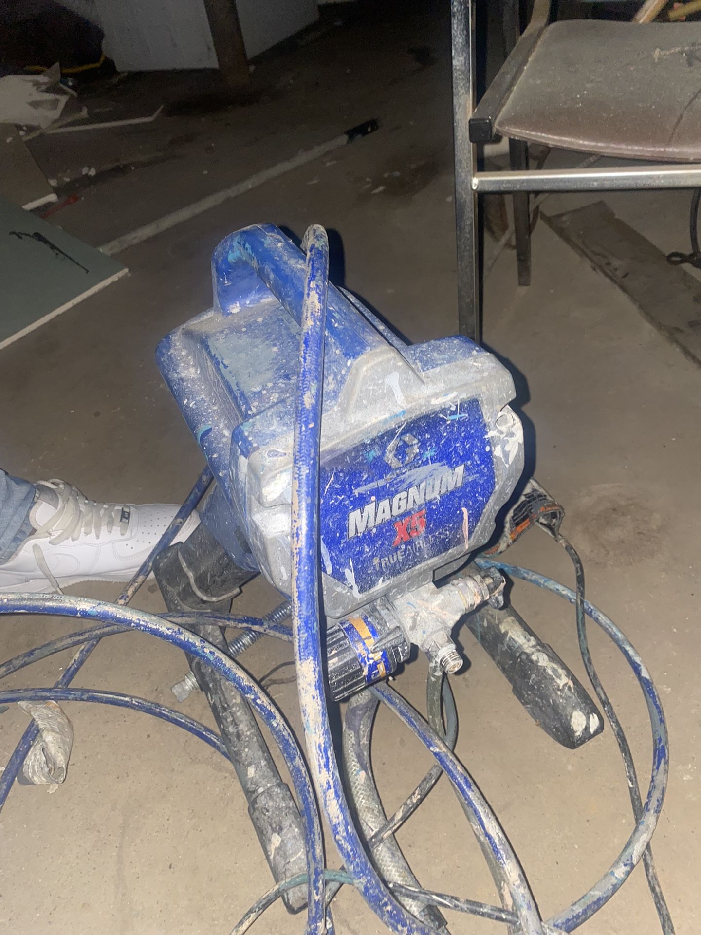 Gracie Magnum 262800 X5 Airless Paint Sprayer for Sale in Buffalo, NY