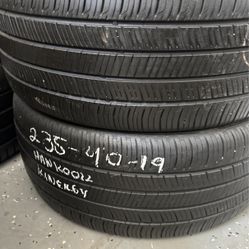 Set Of Tires (4) 235-40-19 Hankook