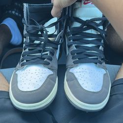 Jordan 1 Mocha Travis Scott