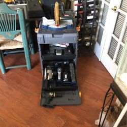 Ryobi Tool Kit And Storage Box On Wheels 