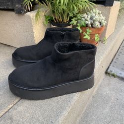 Women Ankle Boots - Size 10