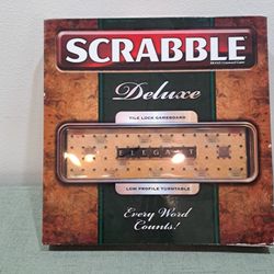 2009 Scrabble Deluxe Tile Lock Game Low Profile Turntable