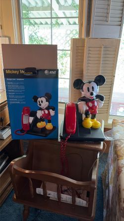 Mickey Mouse telephone