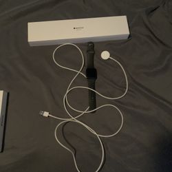 Series 3 Apple Watch Works Great 