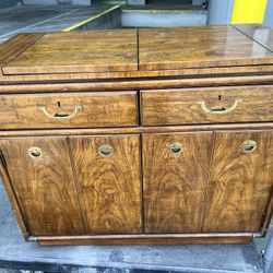 drexlex (buffet table) antique