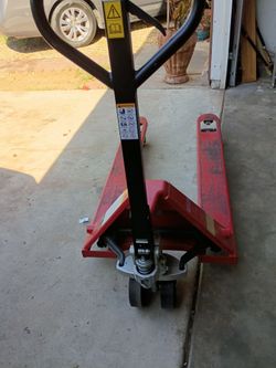 Pallet jack