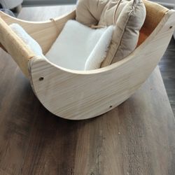 Swing Shaped Cat Window Bed, Pine Wood, Shelves Mounted Strong with Suction Cups, Removable Washable, Interactive Window Hammock Bed for Cats, Dogs wi