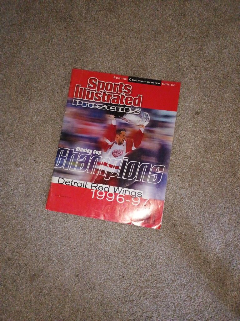 Limited Edition Sports Illustrated Detroit Red Wings