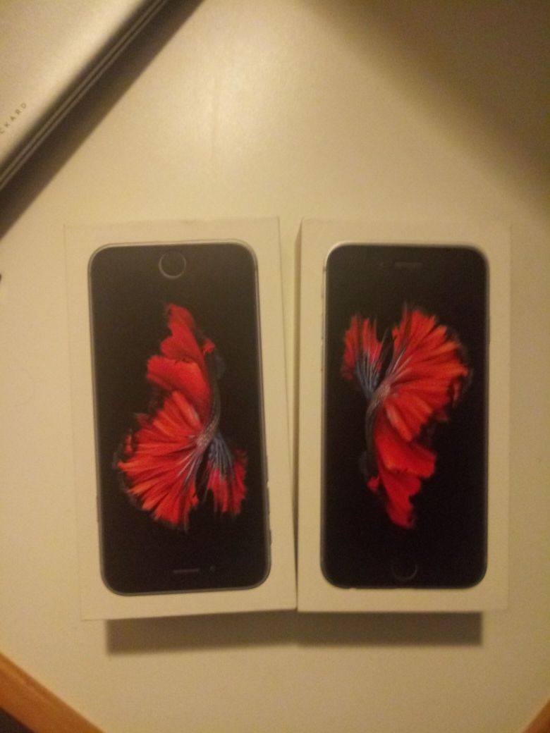 2 iphone 6 empty boxes
