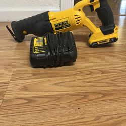 FOR SALE: Used DEWALT 20V MAX Cordless Reciprocating Saw Kit (DCS380 Model)
