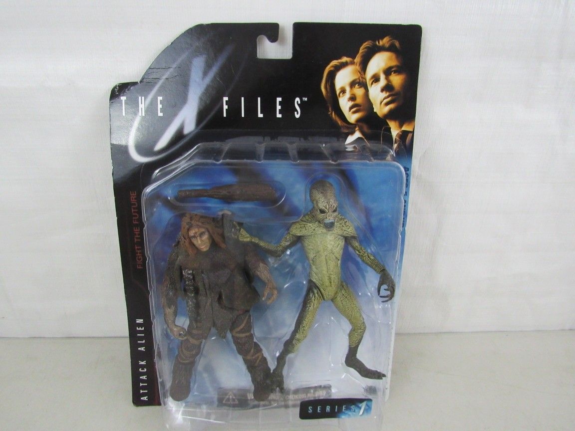 The X-Files Alien Attack Series 1 Action Figures by McFarlane 1998-New

