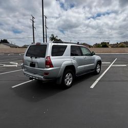 2005 Toyota Forerunner SR5
