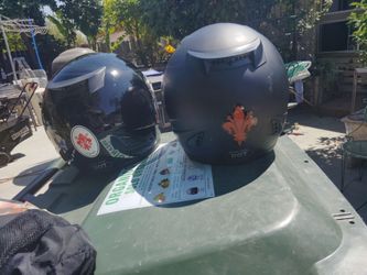 2.  Cascos ...de. .moto ..nuevos. ....escorpión .... .cómo ....se.  Miran. .en ..Duarte ......50. ..    por .cada. Uno.   .