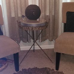 Set of 2 Bedroom or Living room Chairs 
