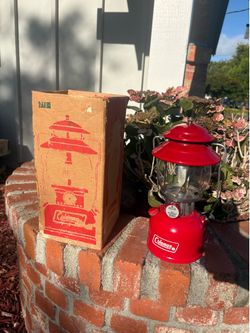 Vintage Coleman 200a lantern