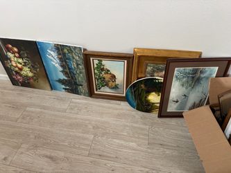 Lot of paintings many frames vintage frame