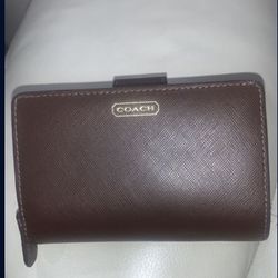 Women’s Guess Hand Wallet 