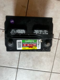 EverStart Maxx Group 35 Car Battery – 640 CCA